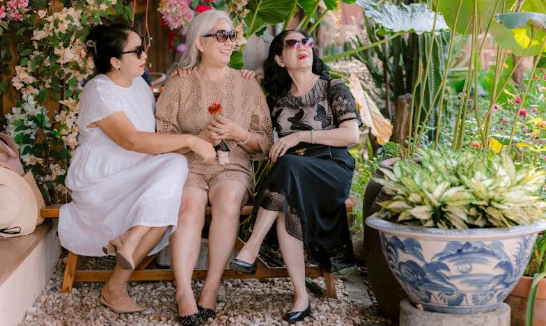 Prea tânără pentru a fi mamă: Povestea mea de adolescentă-mamă în București
