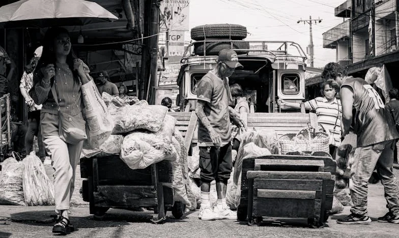 Alungată din casă pentru că am rămas însărcinată: După zece ani, părinții mei au venit să-mi ceară ajutor