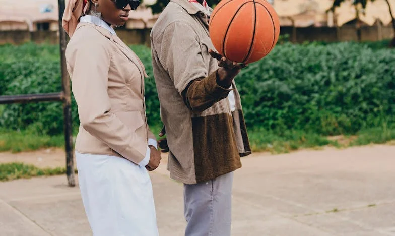 „Dacă mă iubești, renunță la carieră!” Povestea mea despre sacrificii, iubire și pierderea sinelui