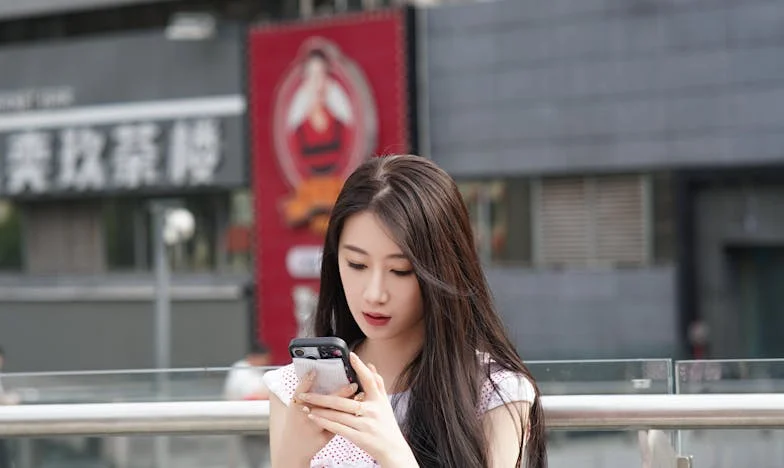 De ce nu m-a sunat nimeni? – Povestea unei aniversări și a tăcerilor care dor