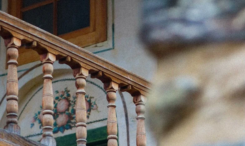 Nu Mi-am Invitat Mama la Nuntă: Povara Alegerii