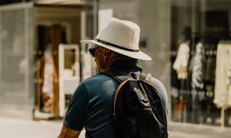 Umbra despărțirii: Povestea unui tată într-un liceu de elită din București