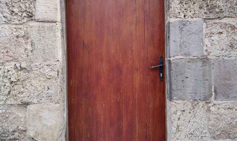 Când Familia Nu Ajunge: Singurătatea Mea Printre Pereții Propriei Case