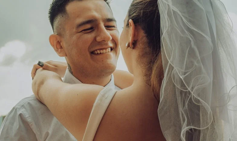 Când mândria doare: Povestea mea între două iubiri