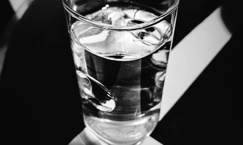 Când ușile rămân închise: Povestea Anei, Leilei și a încrederii pierdute