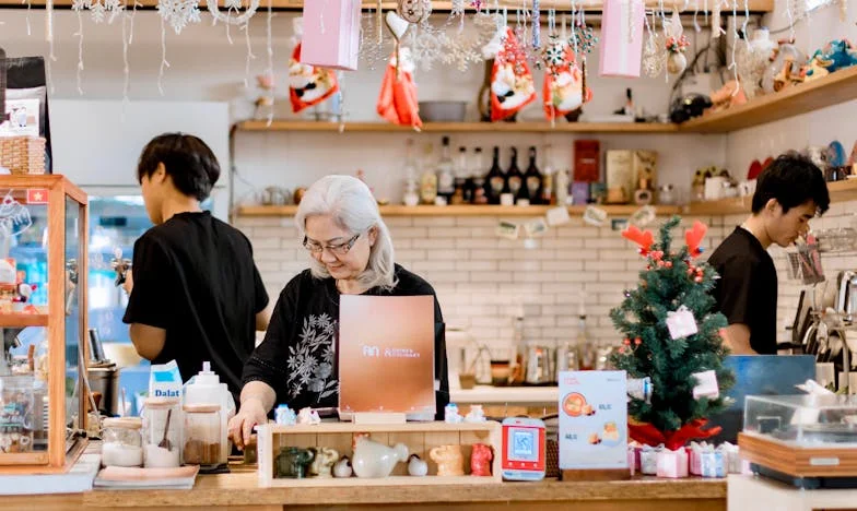 De ce bunica nu mai vine? Povestea tăcerii care doare