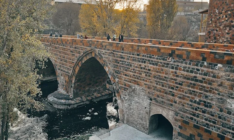 Între iubire și singurătate: Cum am pierdut familia încercând să salvez casa