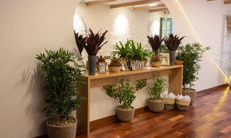 „Mamă, de ce nu poți să-mi dai mai mult?” – Mărturia unei profesoare pensionare despre rușinea fiicei și neînțelegerile din familie