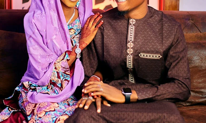 „Nu-l aduce pe băiatul tău în weekend” – O poveste despre tăcere, mândrie și dorința de a ierta