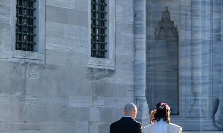 „Ridică-te și fă-mi o cafea!” – Cum un weekend de familie s-a transformat într-un coșmar și de ce nu pot să-mi iert soțul