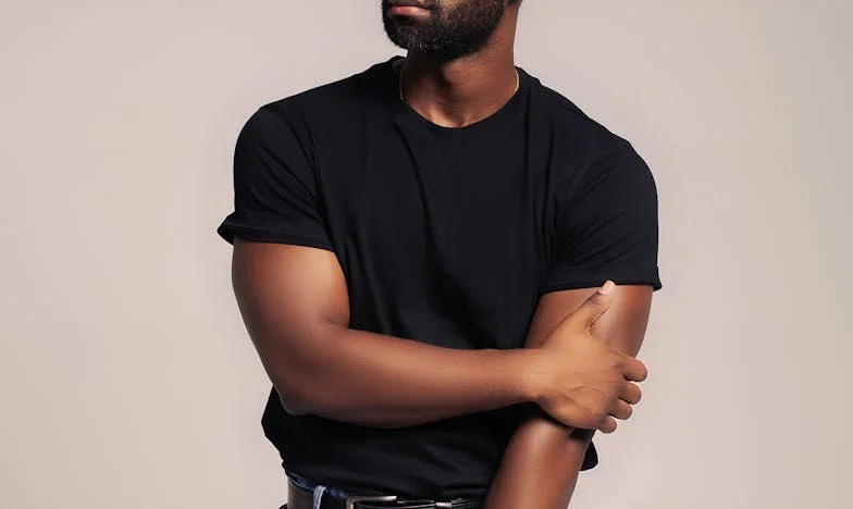 „Să vii cu copiii, dar nu uita portofelul”: Povestea unei veri sub mărul bătrân