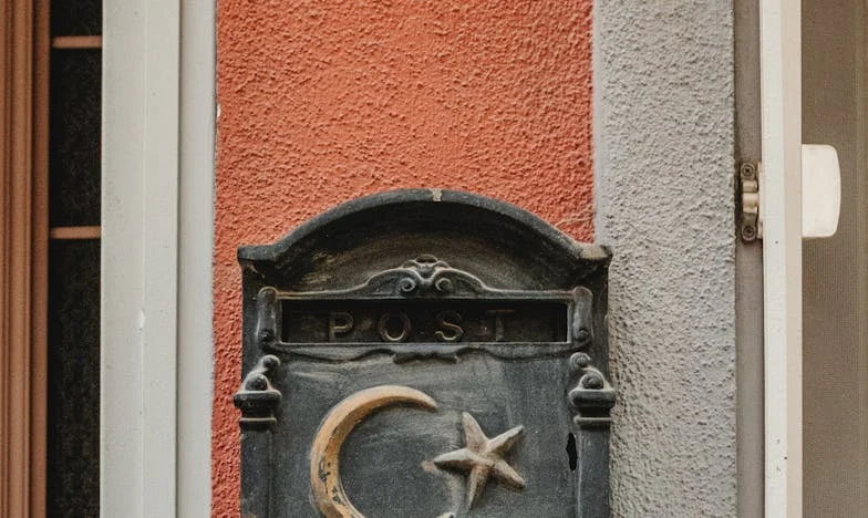 Sub Suprafață: O minciună care a zguduit familia noastră