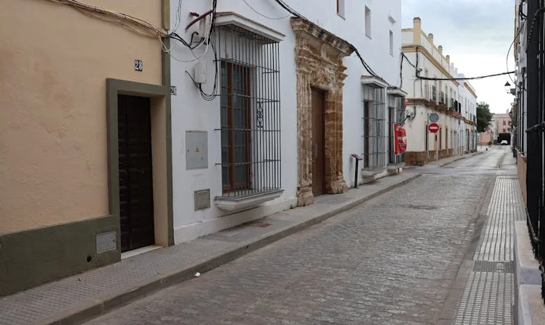 Între două focuri: Povestea unei nedreptăți în familie