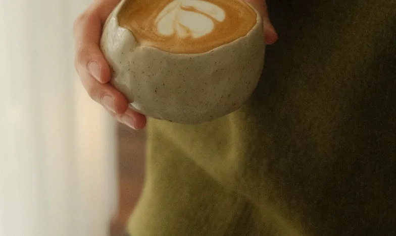 Între Dragoste și Judecată: Povestea Unei Soacre Românce