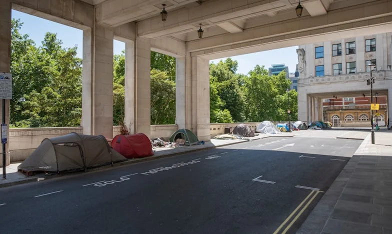 Lupta mea cu fosta soacră pentru apartamentul meu – O femeie în căutarea libertății