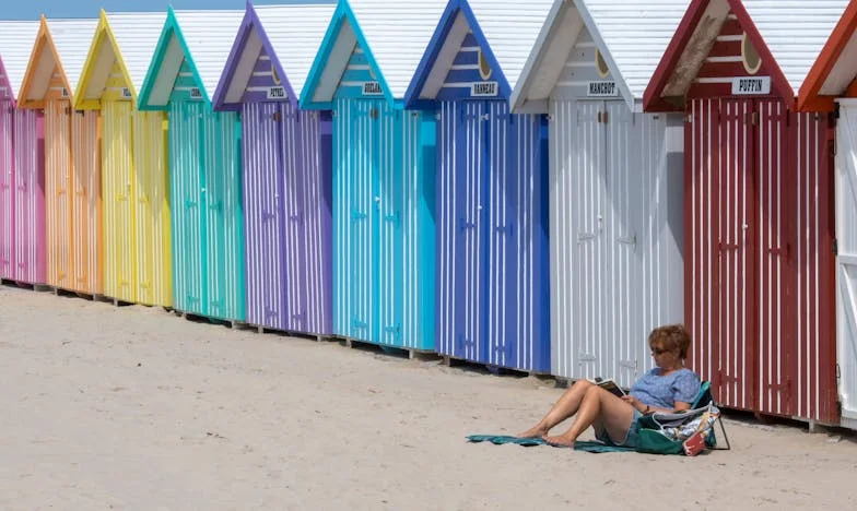 Pe pragul celor șaizeci de ani: O viață împărțită între iluzii și adevăruri