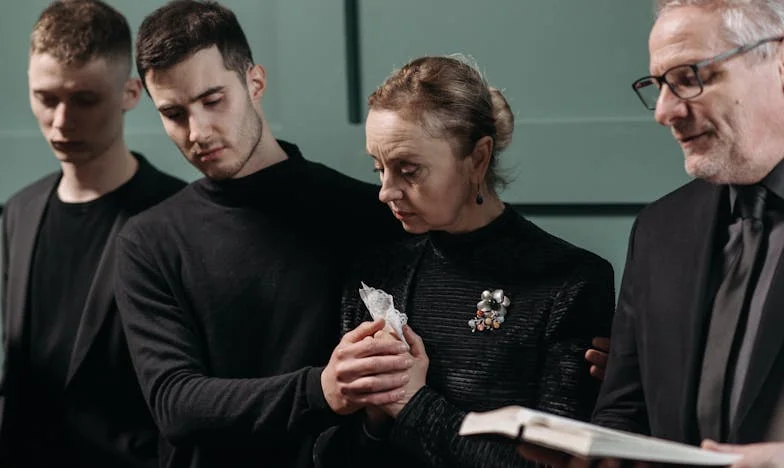 Umbra dintre noi: Povestea unei familii destrămate de influența nevăzută