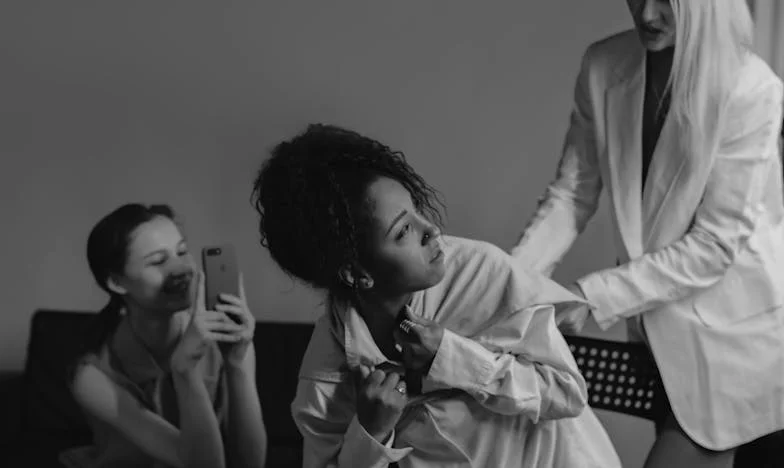 Umbra mamei soacre: Povestea unei iubiri încercate