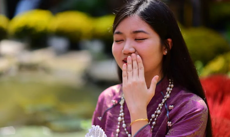 „De ce să facem un credit când oricum moștenim casa ta?” – Povestea unei mame care a crescut singură un fiu și a ajuns să fie străină în propria casă