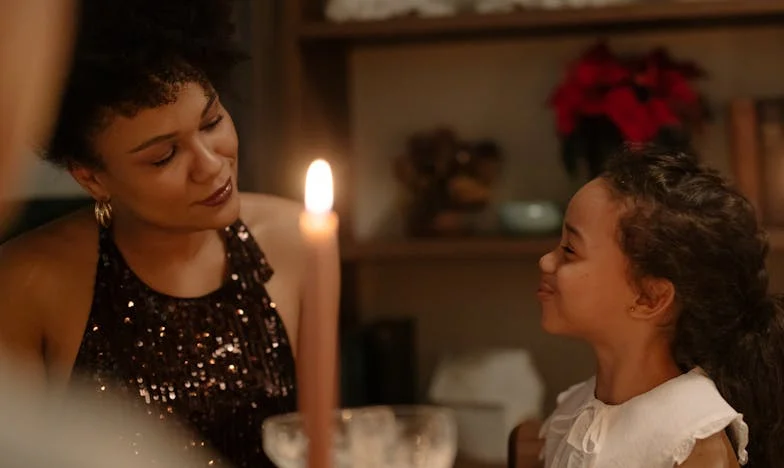 Karma la Raftul Cinci: O Dramă Printre Rafturile Supermarketului