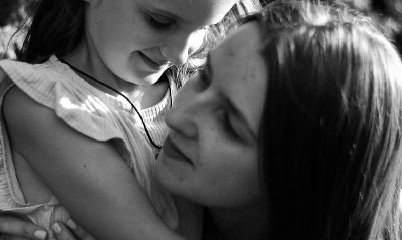 Lumina din întuneric: Povestea mea despre luptă, credință și vindecare