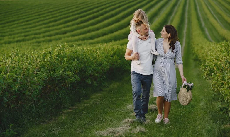 „Nimeni nu voia să-l aducă pe nepot în weekend, iar el nu avea voie să le calce pragul”: O poveste despre prietenie, pierdere și tăcere