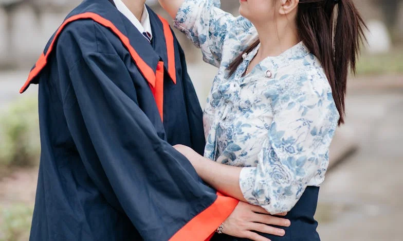 Când soțul meu a dat toată munca mea mamei lui – furtună într-o familie românească, văzută din bucătărie