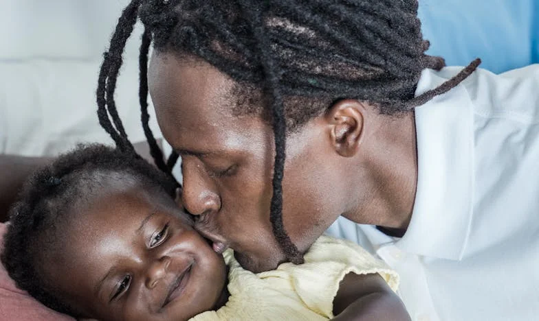 Fratele meu ne-a invitat de Ziua Recunoștinței. Soția lui e complet împotrivă.