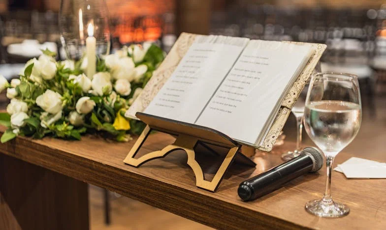 „Nu am voie să arunc nimic din casă. Mama nu înțelege că viața noastră nu mai încape printre lucruri.”