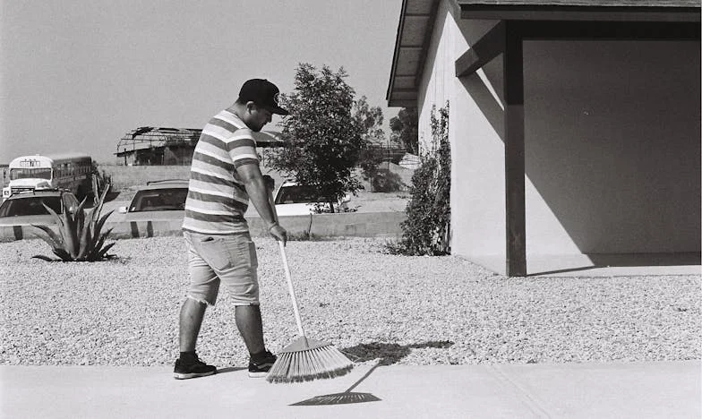 Între două case: Povestea Mariei despre lupta pentru acceptare într-o nouă familie