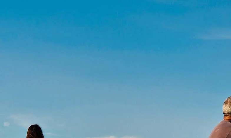 Între două focuri: Cum soacra mea a încercat să-mi distrugă căsnicia