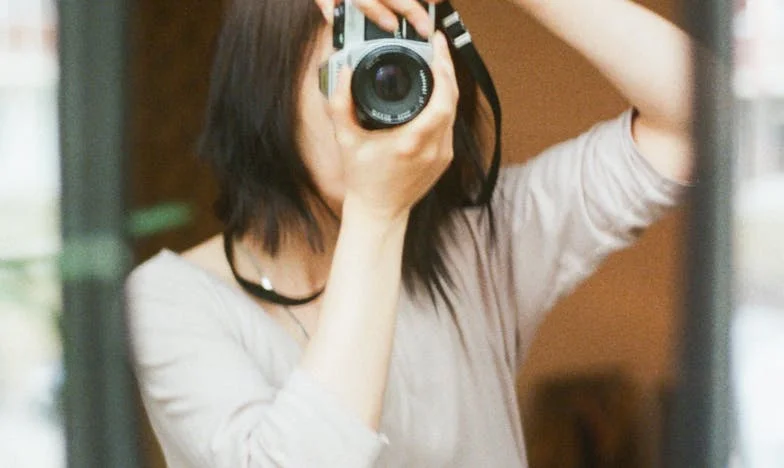 „Mama i-a dat Mariei bani pentru apartament, iar eu am rămas cu nimic. Sunt eu mai puțin importantă?” – Povestea luptei mele pentru dreptate în familie