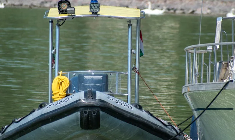 Nu Pot Să Cred: Tata Vrea Să Împartă Casa cu Fratele Meu Vitreg, Pe Care Abia L-am Cunoscut