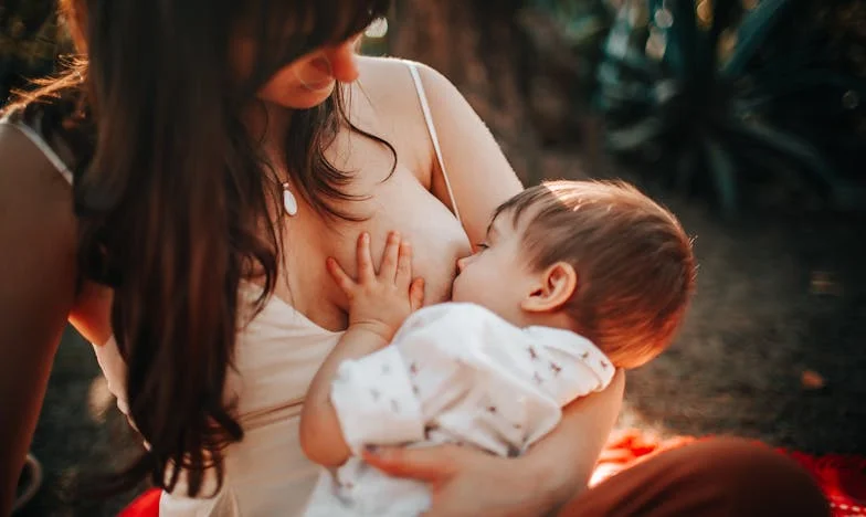 O zi obișnuită în parc s-a transformat într-o lecție despre curaj și rușine