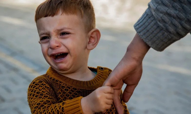 Sacrificiile Nevăzute ale Anei: Povestea unei Trădări
