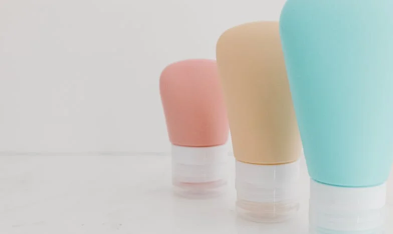 Vecina a răspuns în halat. Apoi am observat tricoul uzat cu care soțul meu a plecat de acasă