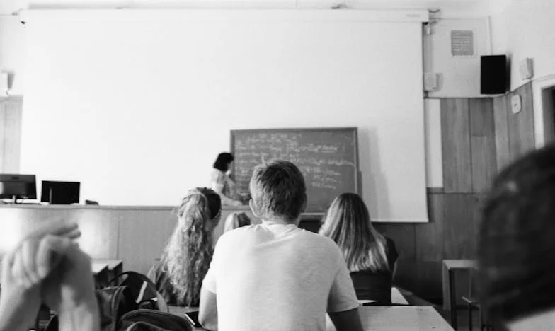 Despărțirea de Mașină: Ziua în care Am Renunțat la Confortul Nostru
