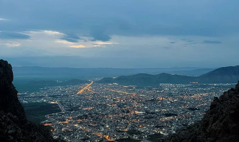 Η μητέρα μου θέλει να πάρει τα εγγόνια στη θάλασσα, αλλά η κόρη μου δεν επιτρέπεται: Μια οικογενειακή ιστορία για τα χρήματα, την αγάπη και την αδικία