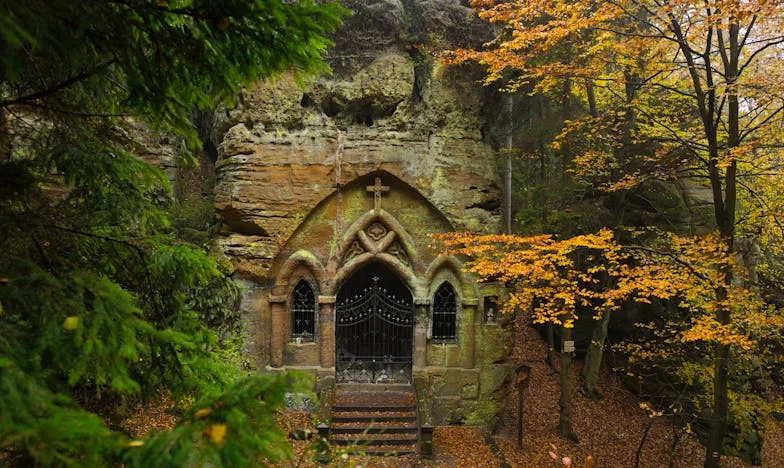 Kiedy dom przestaje być domem: Moja walka z teściową o zaufanie i własne miejsce