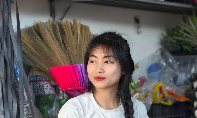 Między dwoma światami: Kiedy mój mąż stał się obcy