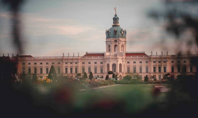 Zamieniłem prawdziwą miłość na piękne pozory i teraz ponoszę koszty tej głupoty. Historia Bartka z Poznania