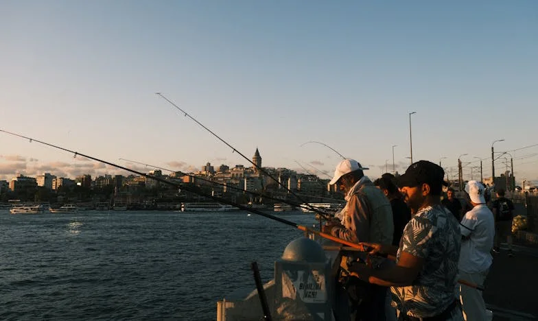 Czterdzieste urodziny i wojna przy polskim stole: Jak nauczyłam się mówić „nie” własnej rodzinie