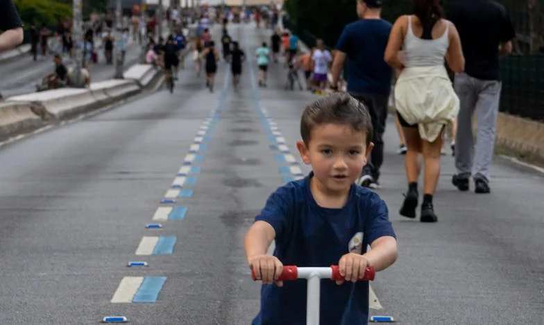 Głodna sąsiadka, która nigdy nie zaznała spokoju – historia z warszawskiej kamienicy