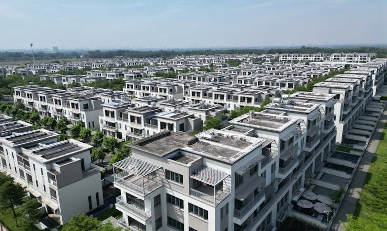 Między grobem ojca a mężem: Historia utraconej córki, która przestała wracać do domu