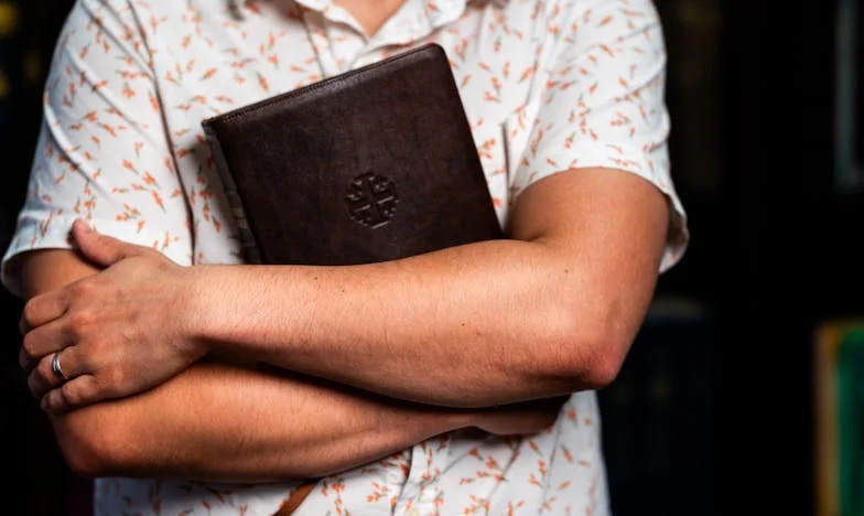 Nigdy nie spodziewałam się tego po własnych rodzicach: Zatrzasnęli mi drzwi przed nosem, gdy najbardziej ich potrzebowałam