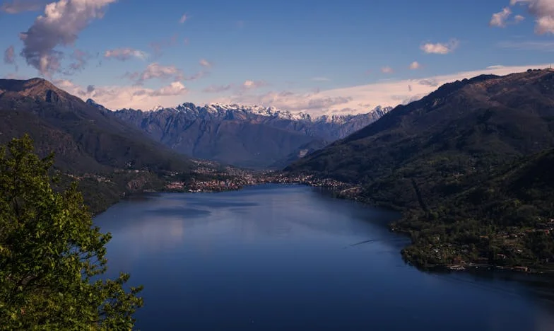 Przemówienie weselne, które rozdarło rodzinę: Prawda za pustymi stołami