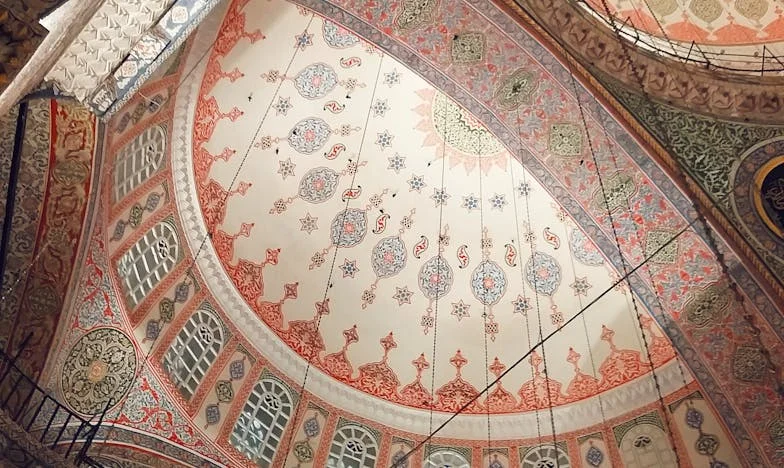 Zaufanie, które zabija: Opowieść o zatrutym herbacie i rodzinnej zdradzie