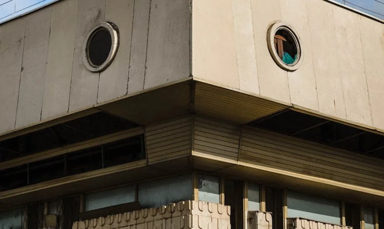 Zdradzona, bez niczego – jak po rozwodzie musiałam zacząć od zera. Moja walka o godność i nowe życie.