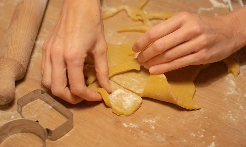 Między Ciszą a Krzykiem: Historia Marty z Pragi