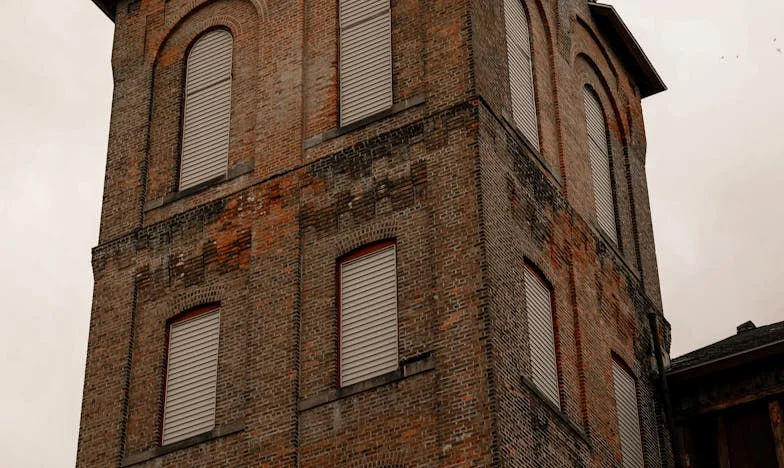 Moja córka prawie urodziła przy kuchence, bo gotowała obiad dla męża: Historia o ślepych priorytetach i rodzinnych ranach